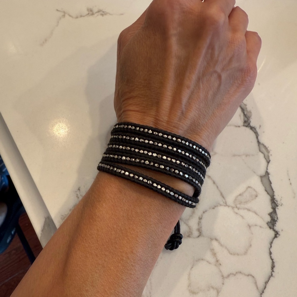 Chan Luu Sterling Silver Wrap Bracelet on Natural Black Leather - Picture 4 of 6